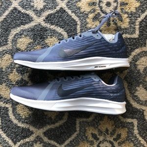 Nike men’s running sneaker 👟